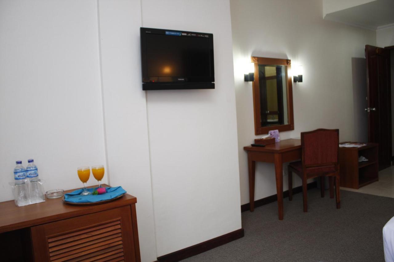 Hotel Bumi Asih Padangsidimpuan Batubelubang Экстерьер фото