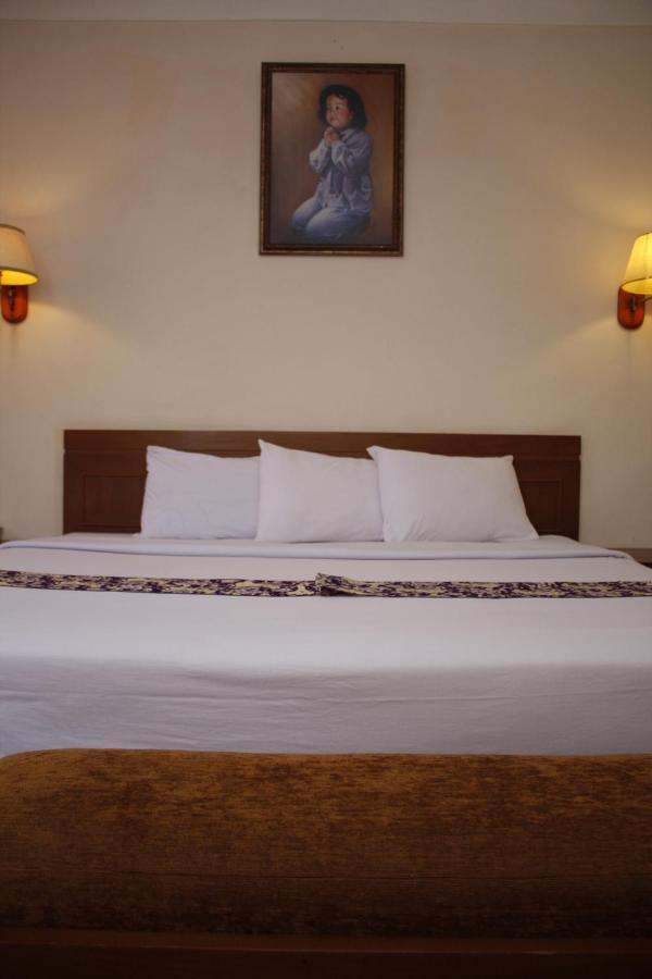 Hotel Bumi Asih Padangsidimpuan Batubelubang Экстерьер фото